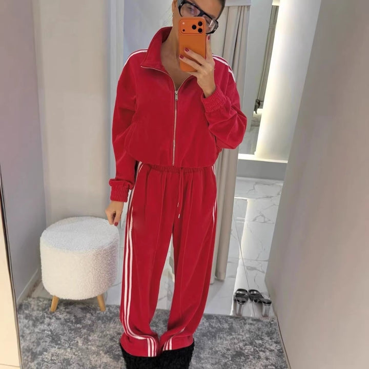 Women's luxurious velvet tracksuit set with stand-up collar and drawstring Mune Fashion