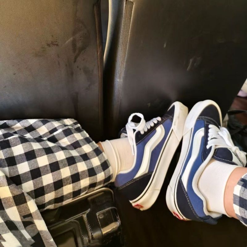 Women's Fashion Sneakers with Trendy Surface Design Mune Fashion