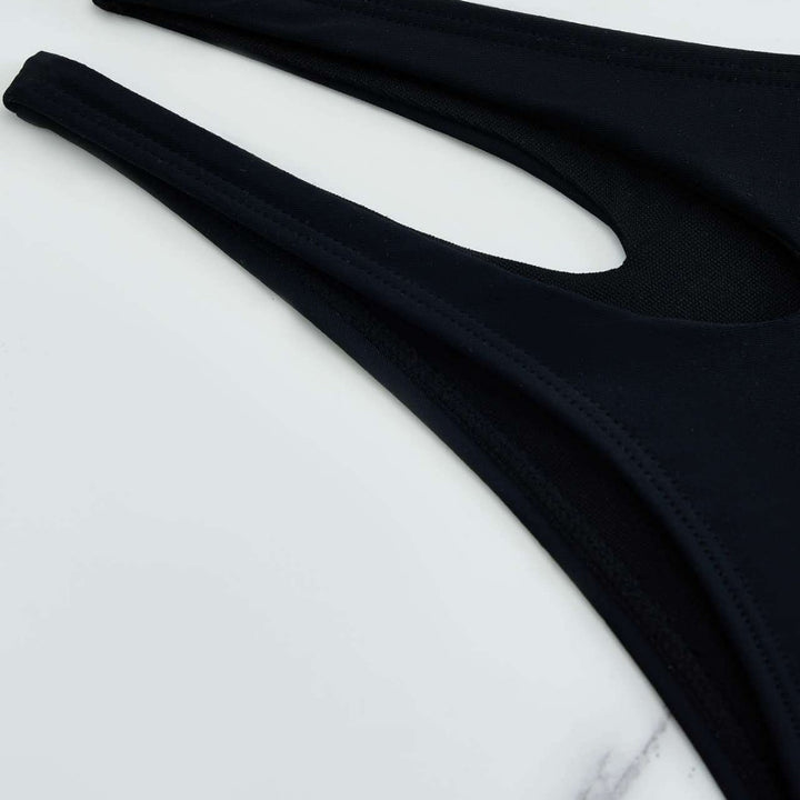 Women's bikini set with fashionable knot and side cut-out Mune Fashion