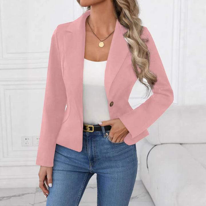 Women's fitted single-button blazer with lapel collar and flap pockets Mune Fashion