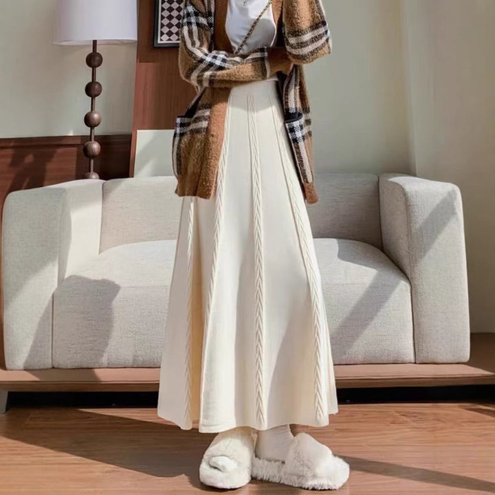 Ladies Elegant Midi Skirt with Fine Cable Pattern Mune Fashion