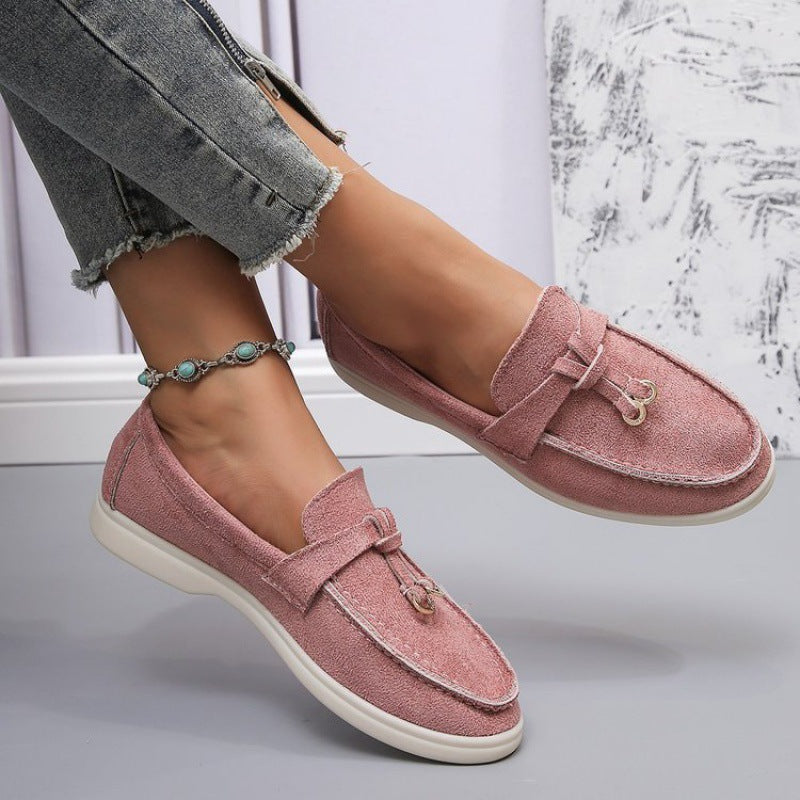 Women's comfortable Slip-On Loafer with decorative tassel trim and ergonomic rubber sole Mune Fashion