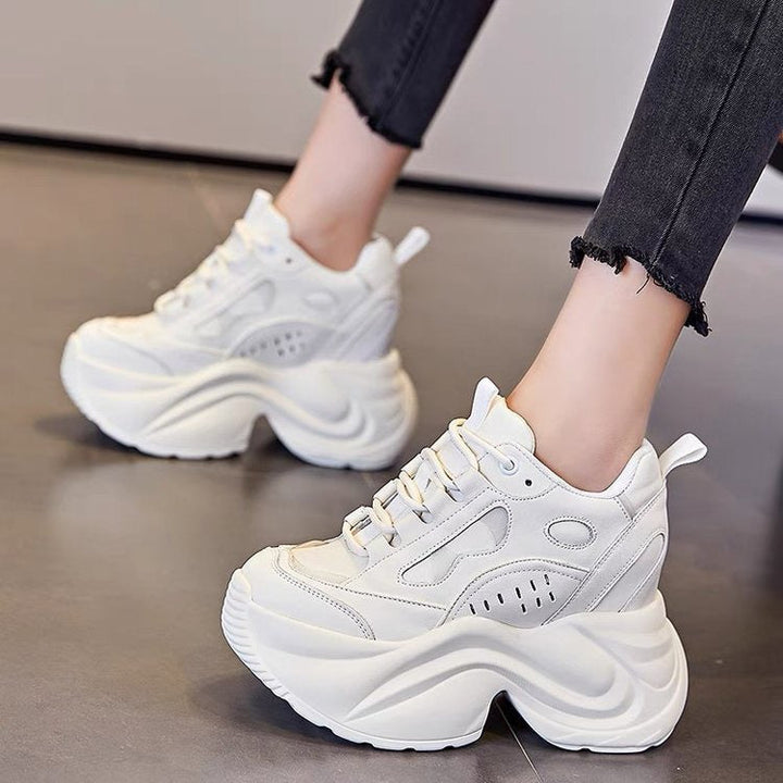 Women sporty chunky sneakers with extra large platform sole Mune Fashion