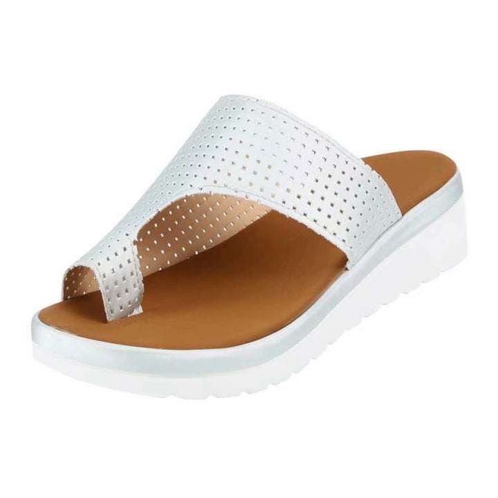 Ladies casual toe post slippers with perforated soft upper material and cushioned wedge sole Mune Fashion