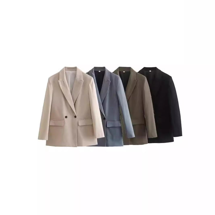 Women's tailored double-breasted blazer with pointed lapels, flap pockets, and light lining Mune Fashion