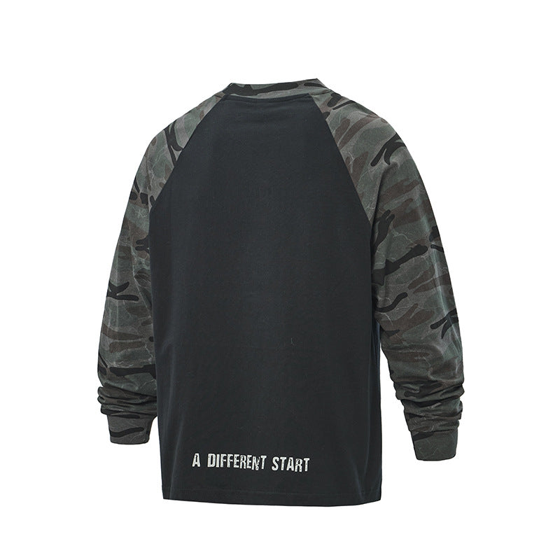 Unisex Oversize Sweatshirt with Camouflage Raglan Sleeves and Embossed Front Logo Mune Fashion