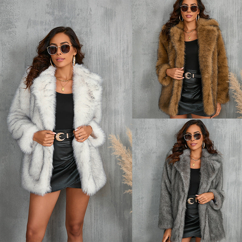 Women's Luxury Soft Faux Fur Coat with Elegant Cut Mune