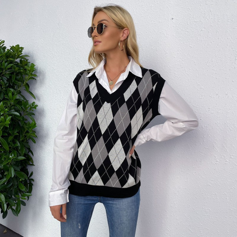 Women's argyle knit vest with V-neck and casual oversized fit Mune Fashion
