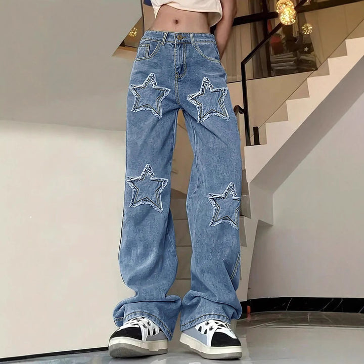 Women's extra-wide baggy jeans made of lightweight denim with star appliqués and extended silhouette Mune Fashion