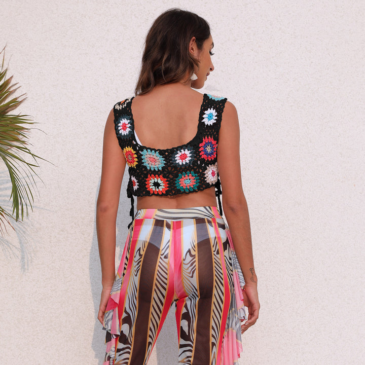 Women's crocheted crop top with colorful floral patterns Mune Fashion