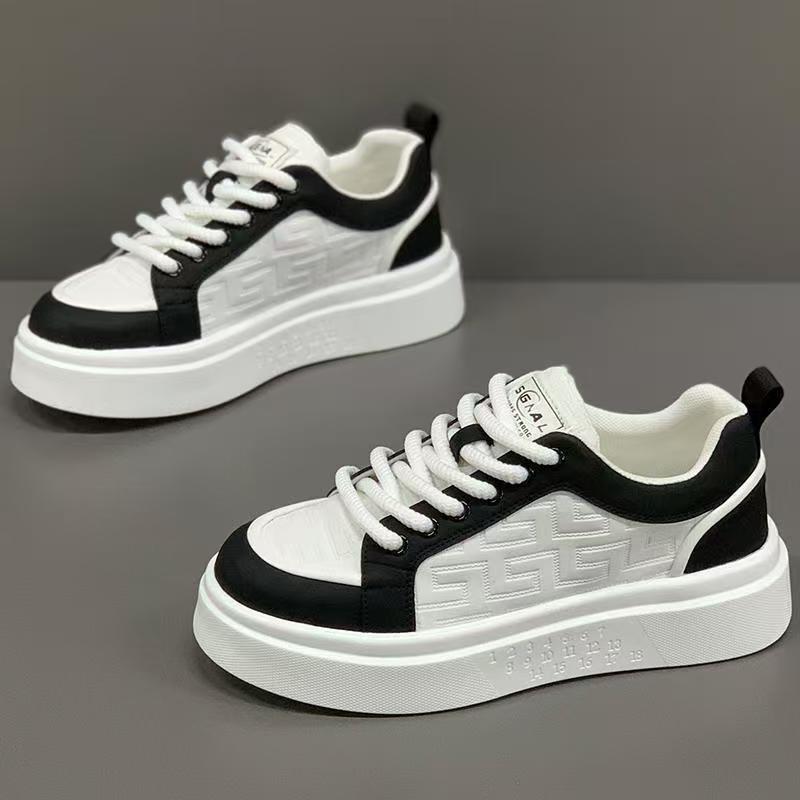 Women’s fashionable sneakers with cushioning sole and outstanding comfort Mune Fashion