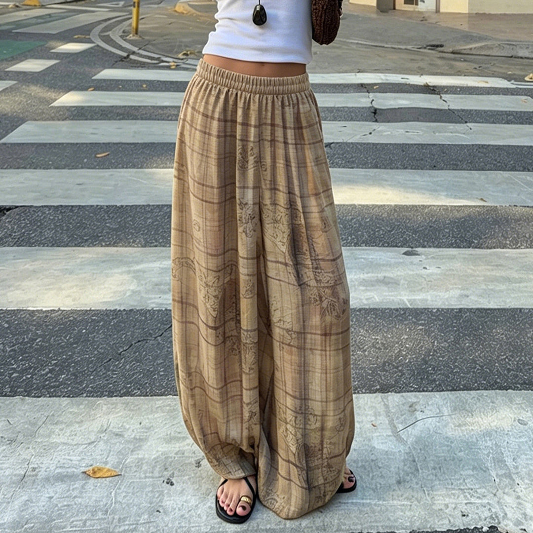 Women's loosely cut palazzo pants with elastic waistband and gathered leg cuffs Mune Fashion