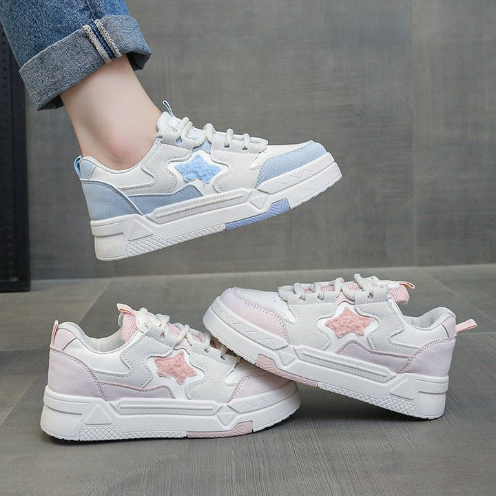Women's sneakers with sparkling star appliqué and comfortable cushioning Mune Fashion