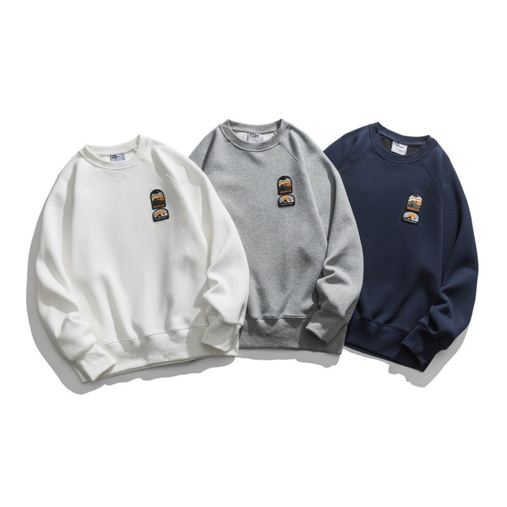 Unisex Oversize Sweatshirt with raglan sleeves and mountain patch Mune Fashion