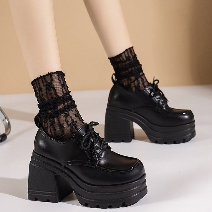 Women's Platform Shoe with Lacing, Solid Block Heel and Profiled Lug Sole Design Mune Fashion