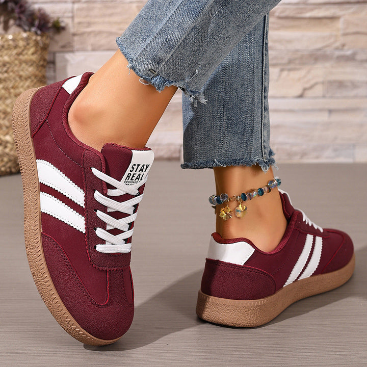 Ladies Urban Lifestyle Sneaker with sporty upper material and slip-resistant sole Mune Fashion