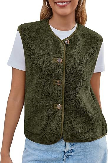 Women's teddy fleece vest with button placket and side pockets Mune Fashion