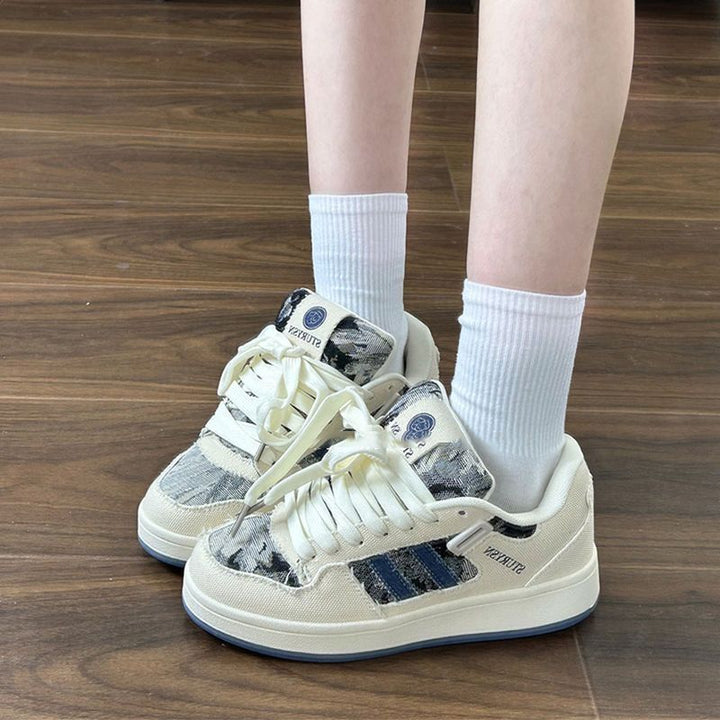 Women's sneakers in a casual denim look with woven design Mune Fashion