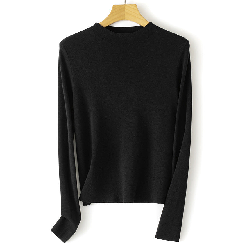Women's fine knit pullover with short stand-up collar and slim silhouette Mune Fashion