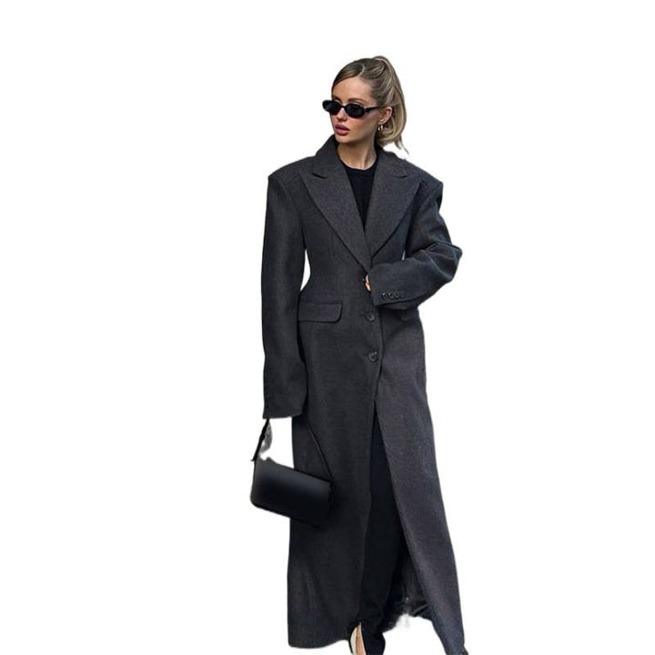 Women's Maxi Wool Coat with Oversized Cut and Structured Shoulder Area Mune Fashion