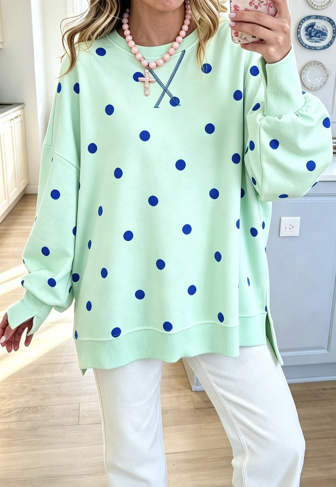 Women's Oversize Sweatshirt with Puff Sleeves, Polka Dots and Side Slits Mune Fashion