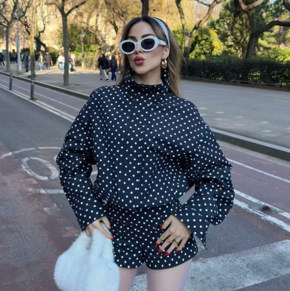 Ladies short-cut rain jacket with polka dot pattern and adjustable drawstring Mune Fashion