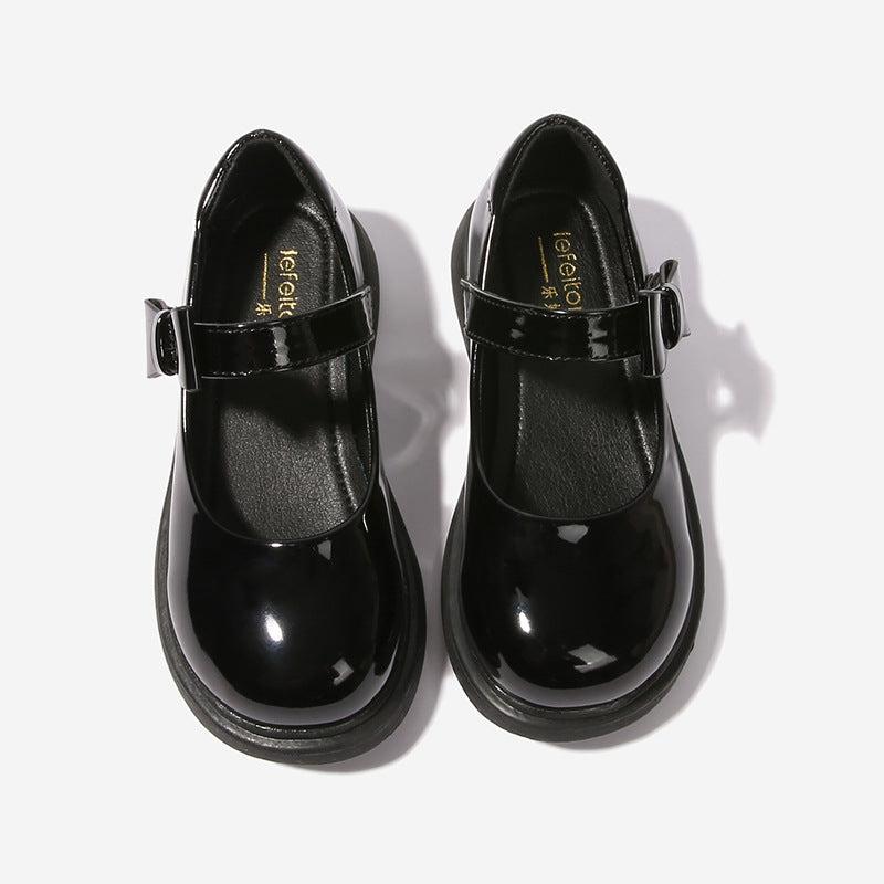 Girls Mary Jane ballerinas with decorative bow accent Mune Fashion