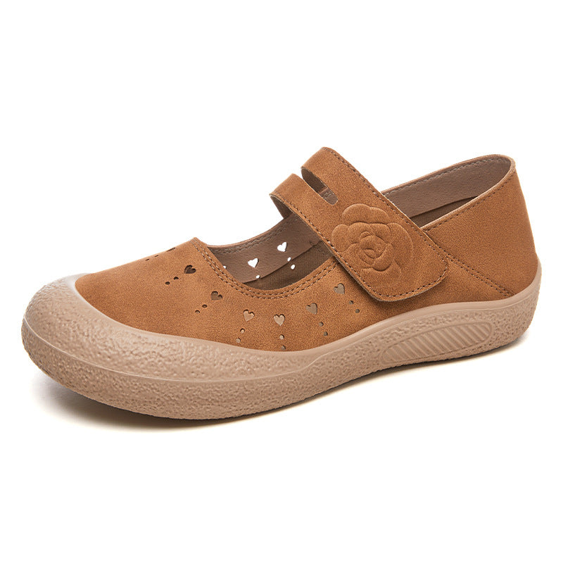 Women’s comfortable Mary-Jane slipper with Velcro closure, perforated heart pattern and shock-absorbing lightweight sole Mune Fashion