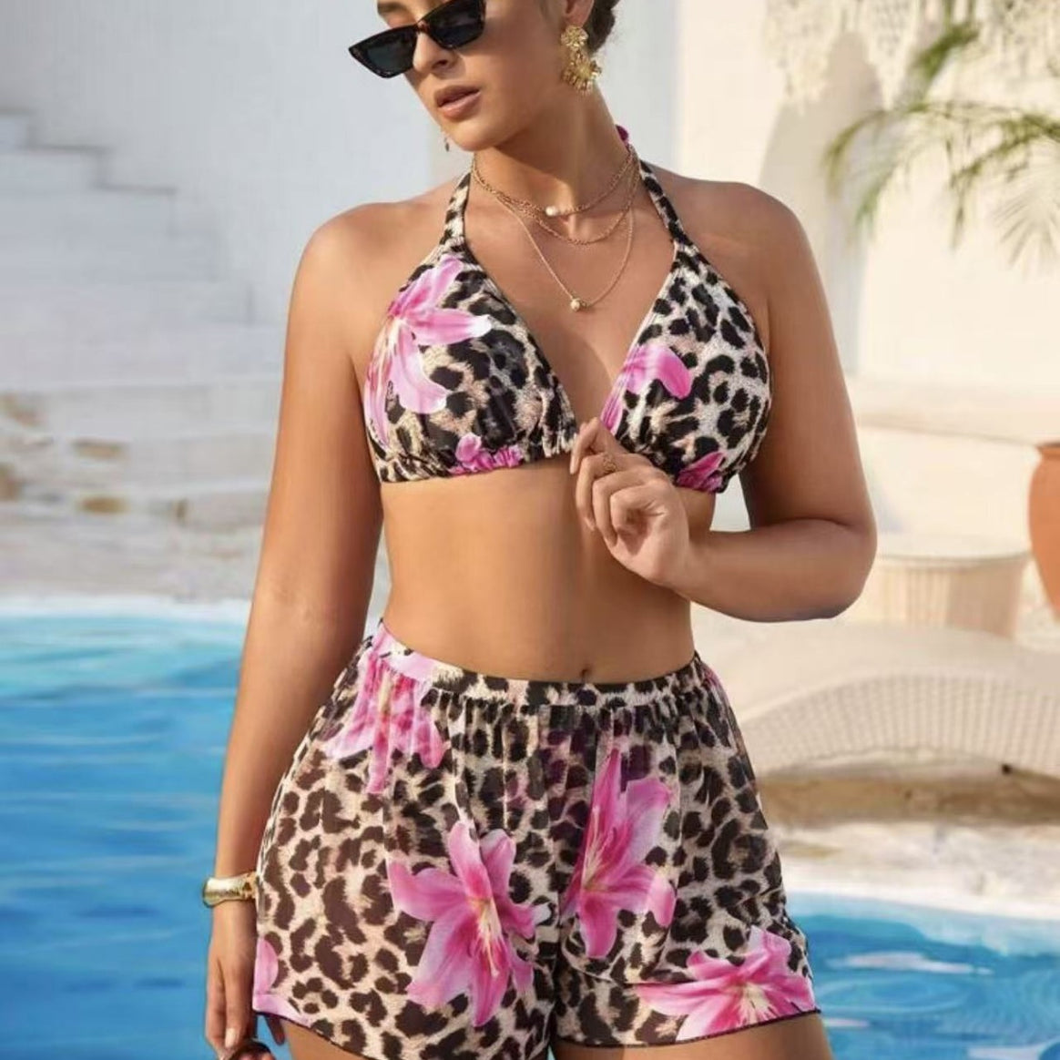Women's bikini set with trendy animal print and high-waisted shorts Mune Fashion