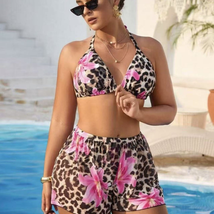 Women's bikini set with trendy animal print and high-waisted shorts Mune Fashion