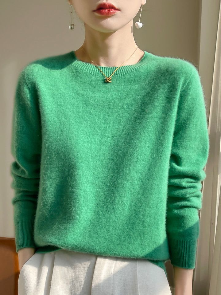 Women's Luxurious Cozy Knit Sweater with Round Neck and Mohair Look Mune Fashion