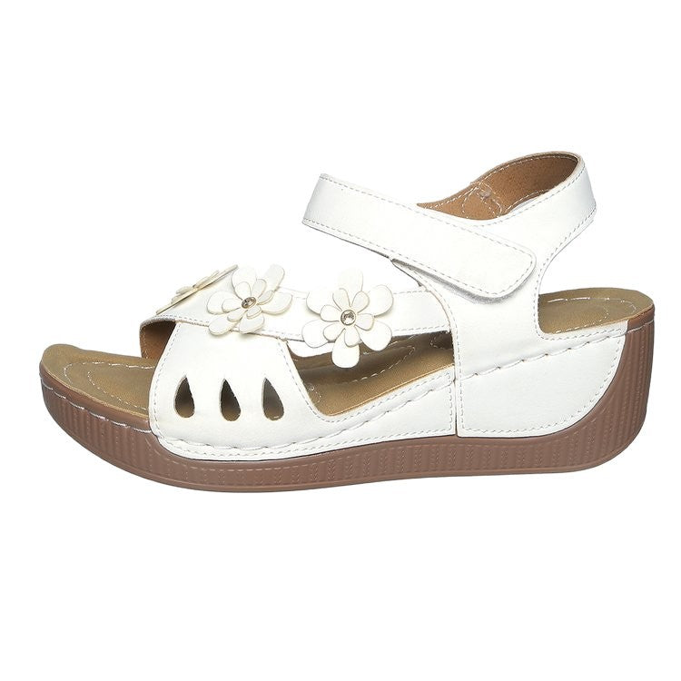Women's Comfortable Sandals with Velcro Closure, Padded Insole and Flower Appliqué Mune Fashion