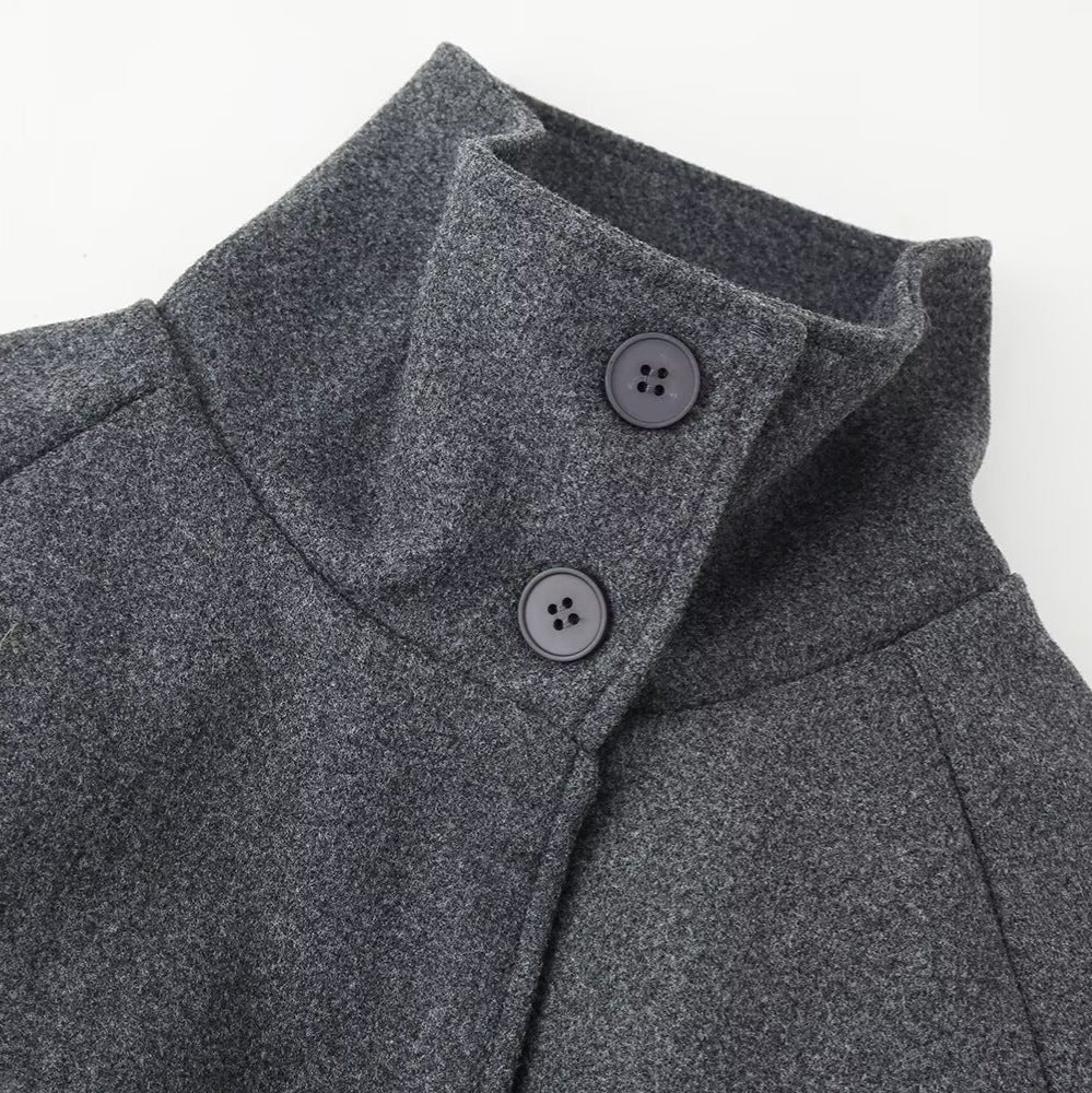 Women’s coat with tie belt, stand-up collar and raglan sleeves Mune Fashion