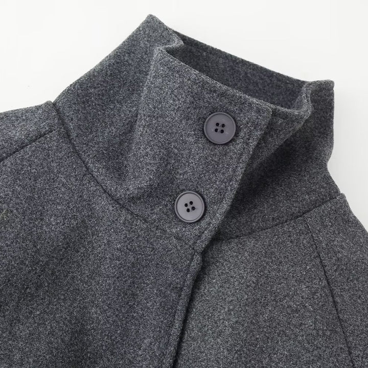 Women’s coat with tie belt, stand-up collar and raglan sleeves Mune Fashion