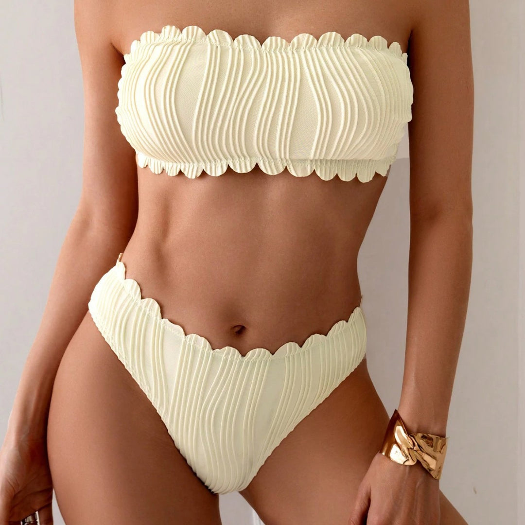 Women Bandeau Bikini with fashionable wave pattern Mune Fashion
