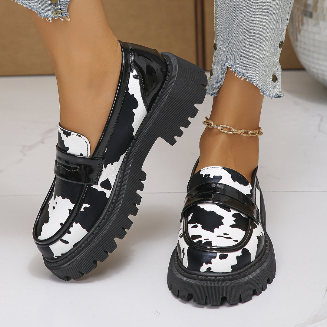 Women's Chunky Loafers with Zebra Pattern, Patent Trim and Profiled Lug Sole Mune Fashion