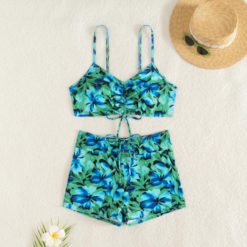 Women's swimsuit with sophisticated top and shorts Mune Fashion