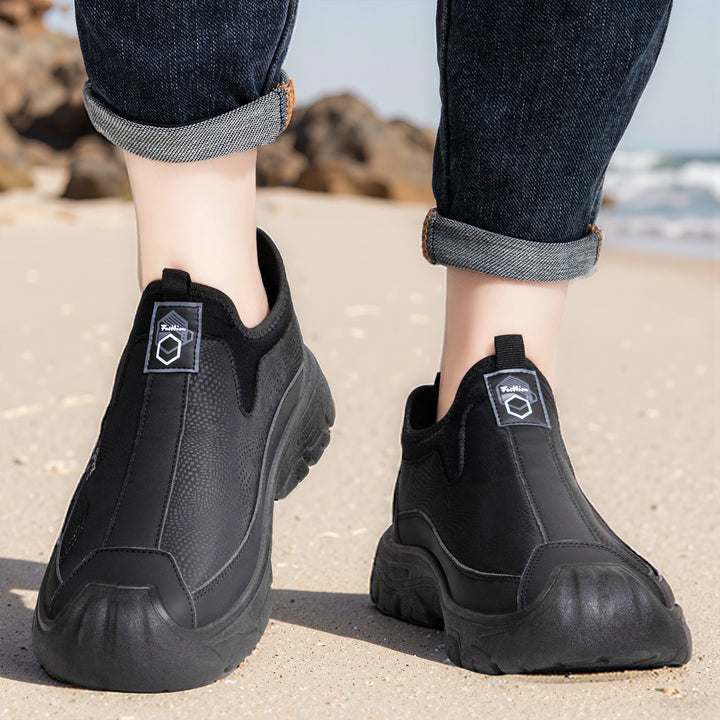 Men's robust slip-on work sneakers with reinforced toe cap, slip-resistant profile sole, and elastic entry Mune Fashion