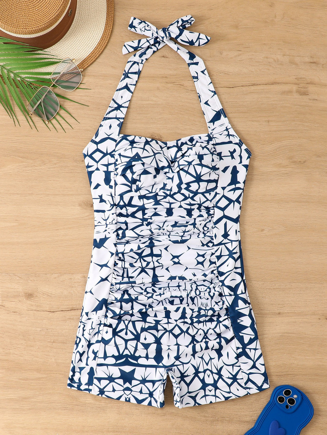 Ladies swimsuit with shape-enhancing design Mune Fashion
