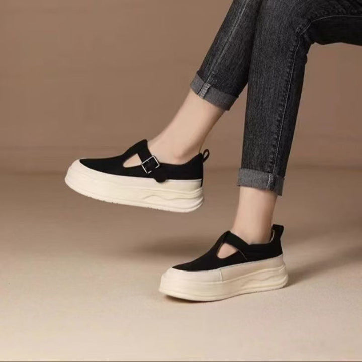 Women’s platform sneaker with fashionable strap and breathable textile upper Mune Fashion