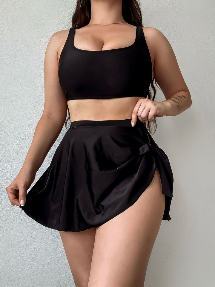 Ladies sporty bathing outfit with flattering skirt Mune Fashion