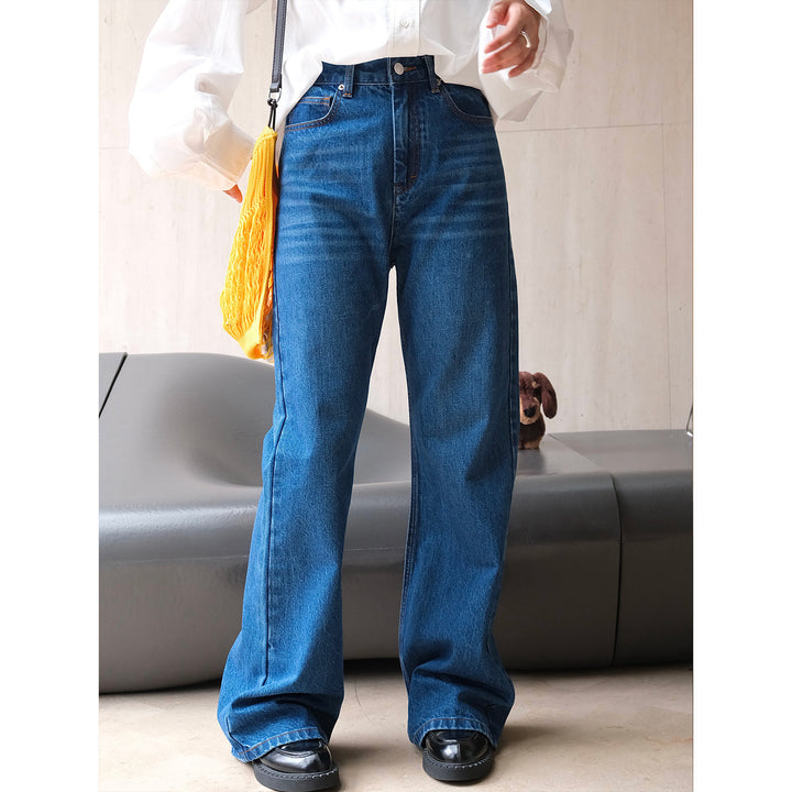 Women high-waisted jeans made of cotton denim in a relaxed straight cut with a used wash Mune Fashion