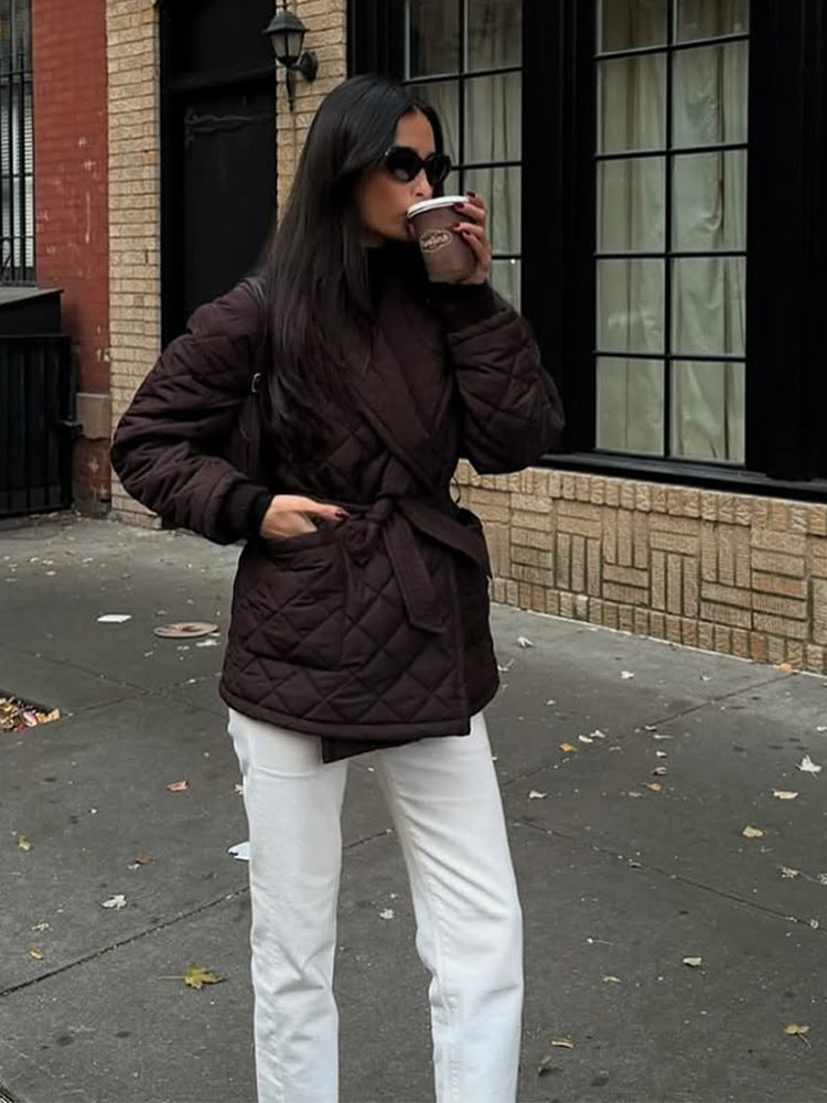 Women's wrap quilted jacket with tie belt at the waist and shawl collar Mune Fashion