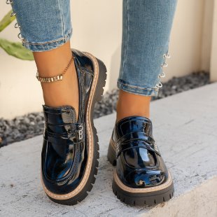 Ladies stylish loafers with comfortable platform and elegant sole Mune Fashion
