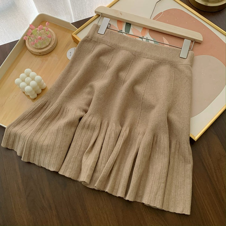 Women's Pleated Skirt made of high-quality knit Mune Fashion