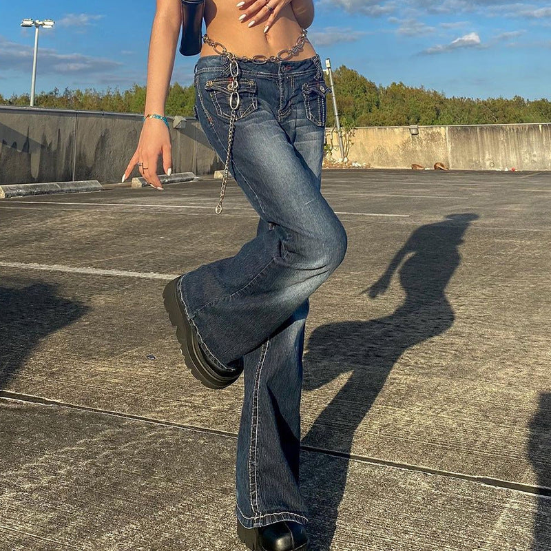 Women's low-rise flared jeans with a wide leg, decorative metal chain, and classic five-pocket design Mune Fashion