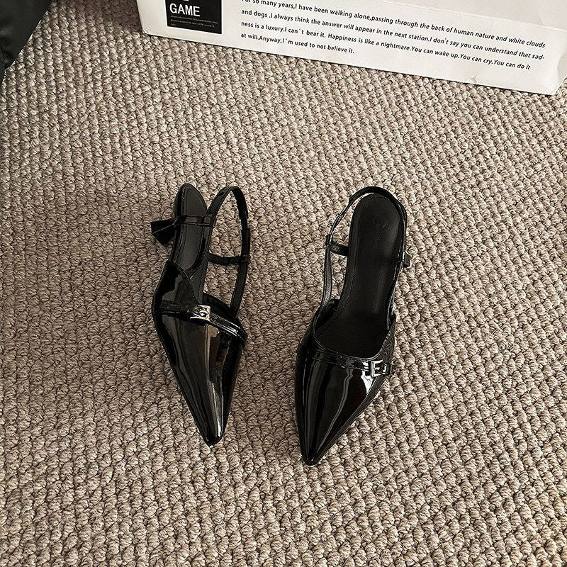 Women's pointed patent pumps with slingback, slender silhouette and padded comfort insole Mune Fashion