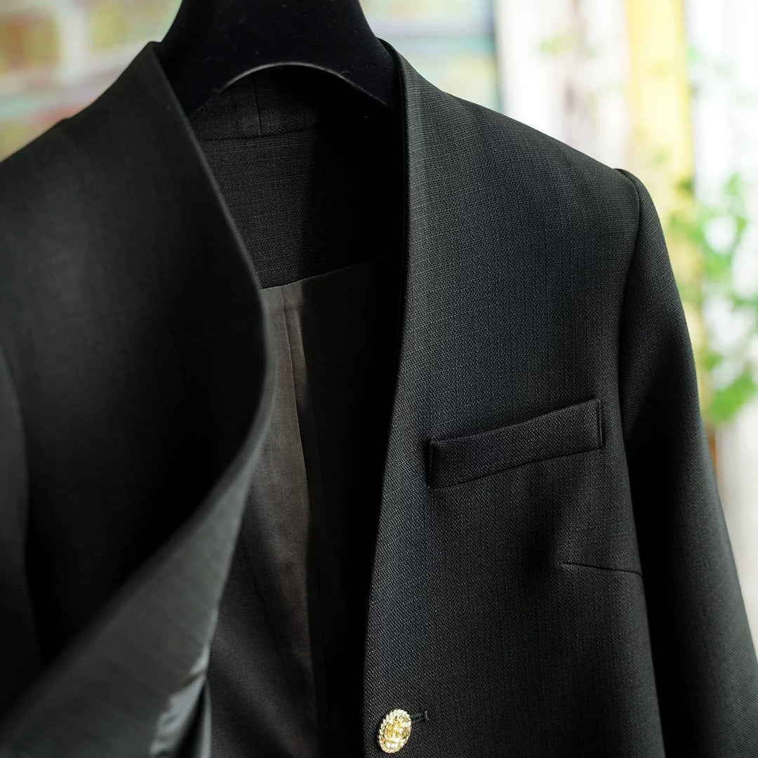 Women Stylish Short Blazer with Glamorous Buttons Mune Fashion