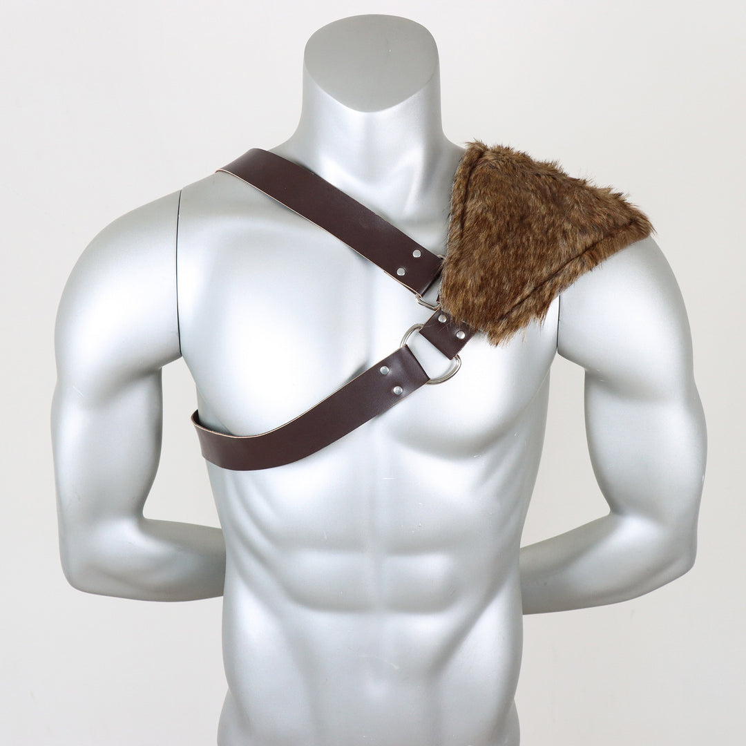Men's shoulder harness with removable faux fur shoulder pad and adjustable leather straps Mune Fashion
