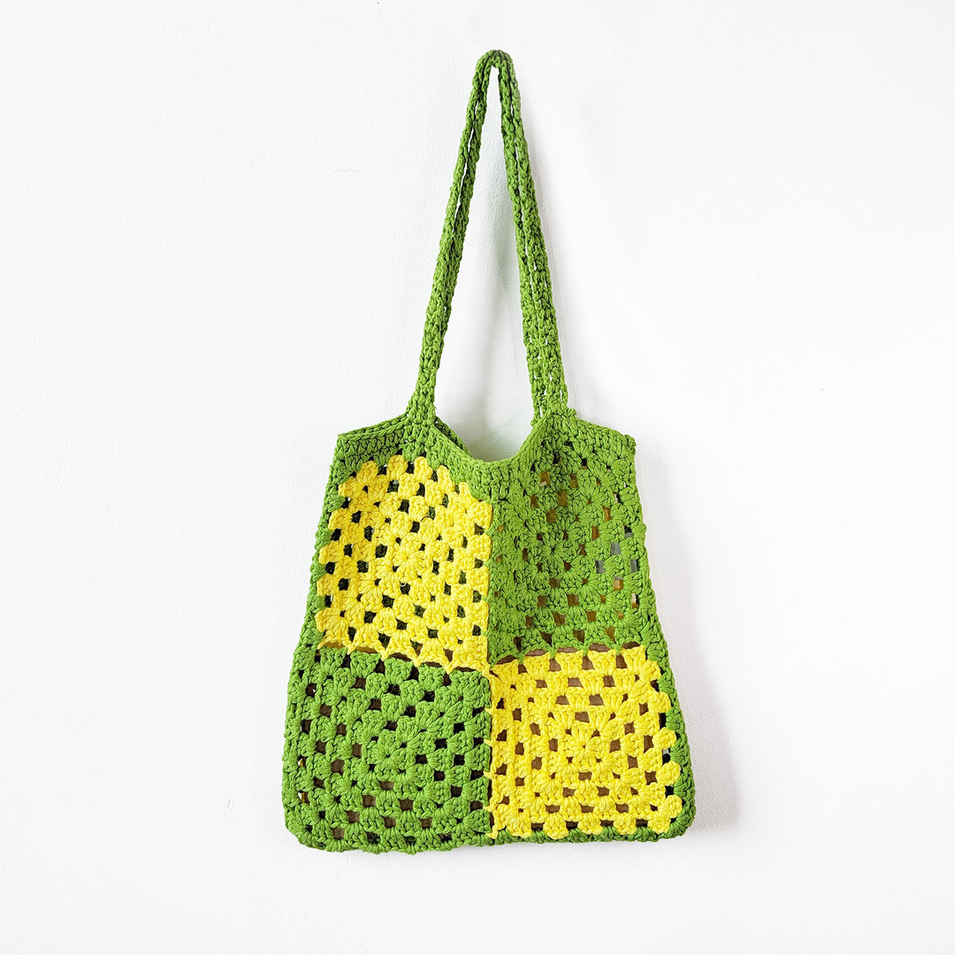 Women's crocheted tote bag with original square pattern Mune Fashion